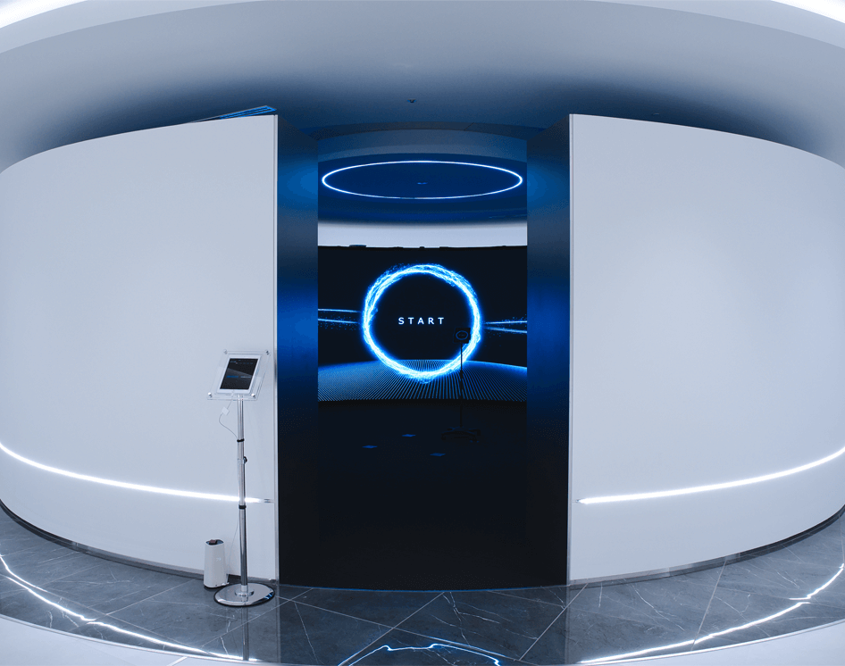 曲面の大型LEDビジョンです。